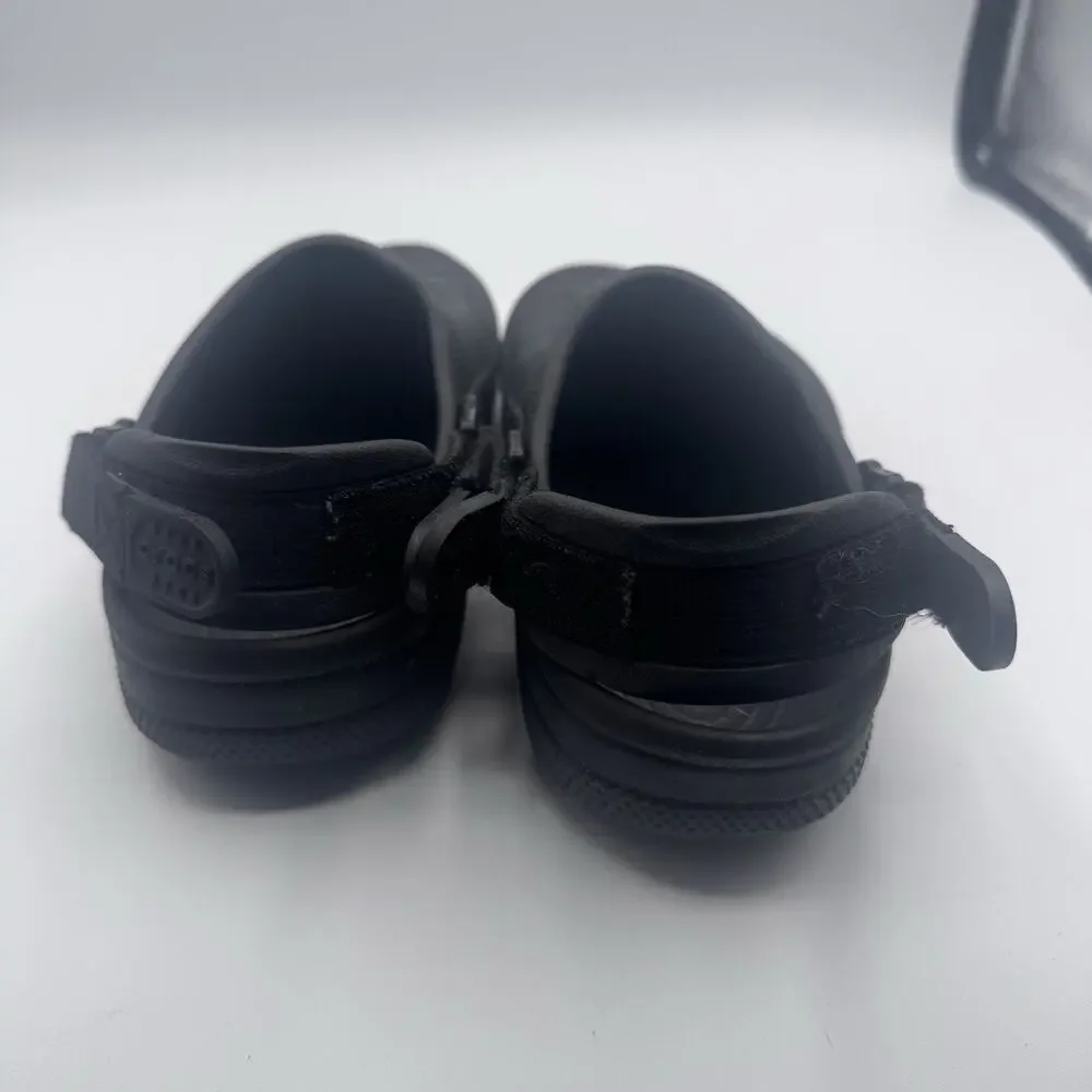 Crocs Classic Black Unisex M4 W6 10001-001 - Very Good Used